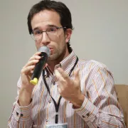 Daniel Vilavedra és membre de l'equip docent de l'Escola Sert