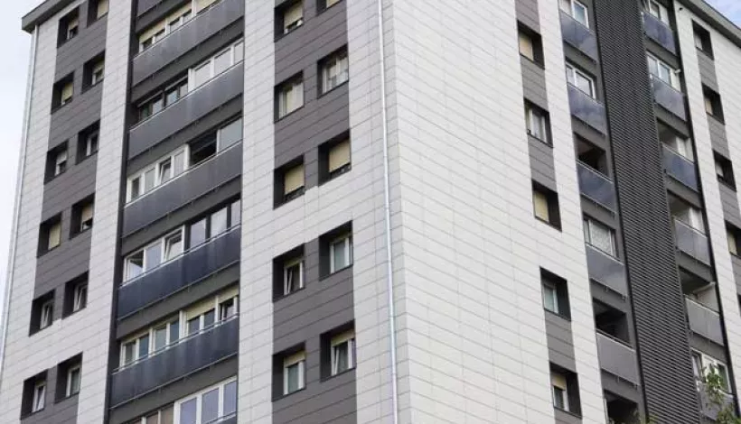 Fachada de un edificio con buen aislamiento