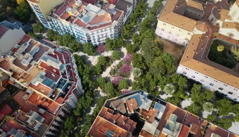 Vista aérea del proyecto de jardin en la superilla de Enric Granados