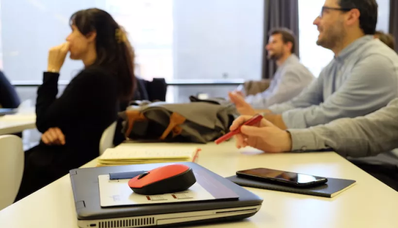 Un aula de Escola Sert con alumnos