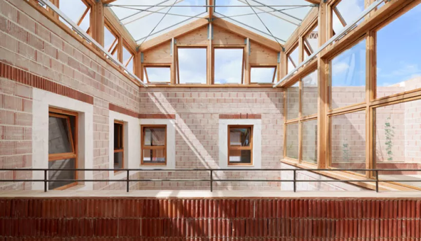 Interior de una vivienda pública