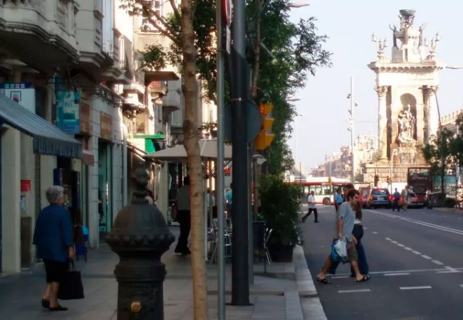 Eje Comercial de Creu Coberta