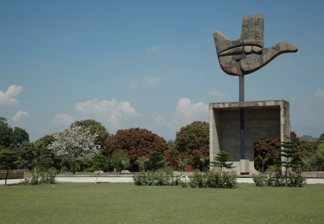 Monument Open Hand