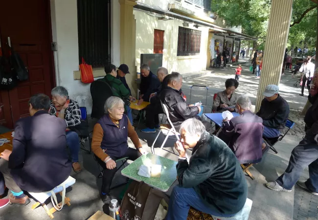 Gent gran a Shanghai
