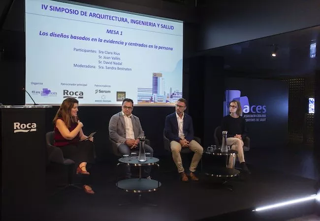 Inicio de la mesa redonda