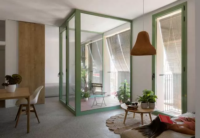 Edificio de 6 viviendas y 2 locales en Poblenou (Barcelona) de Alba Méndez