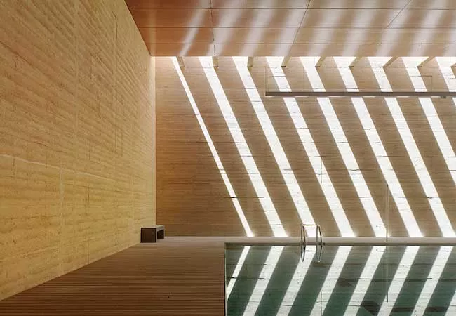Imagen de la piscina de Toro