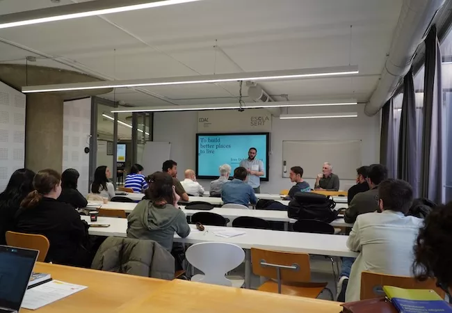 Taller en la Escola Sert