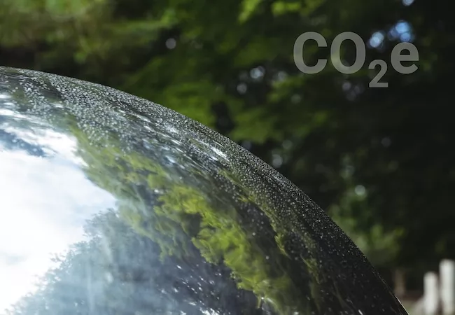Representación conceptual de la reducción de emisiones de CO2