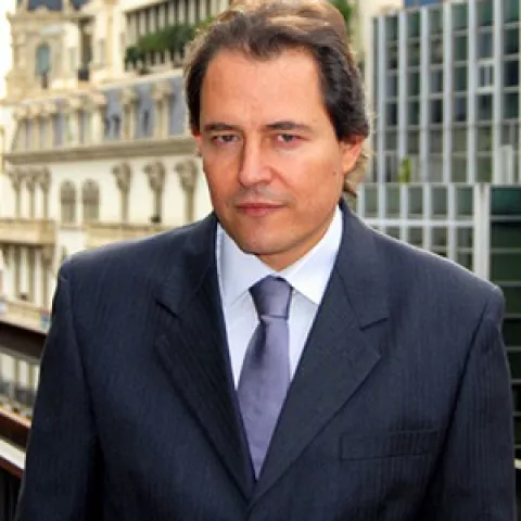 Robert Casajuana és membre de l'equip docent de l'Escola Sert