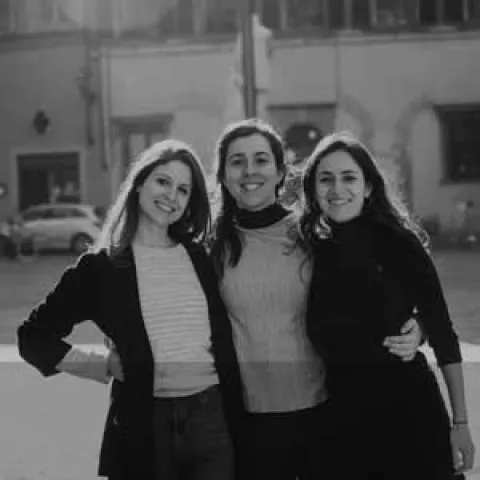 Foto de las tres integrantes de Equal Saree