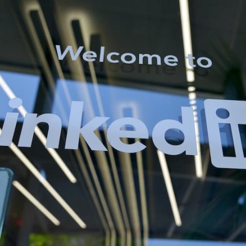 Entrada a la sede de LinkedIn